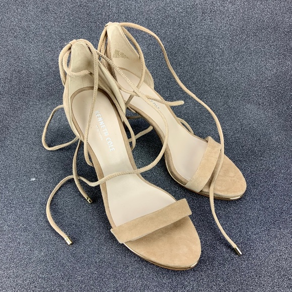 KENNETH COLE NEW YORK Berry Wraparound Sandal - Picture 4 of 7